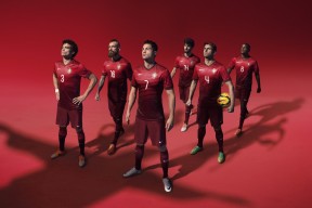 FIFA世界杯版权-网球天王跨界电竞！德约科维奇爆冷击败SKT，高光表现引爆全场！